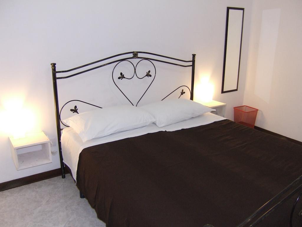 B&B Dei Tigli Лечче Экстерьер фото